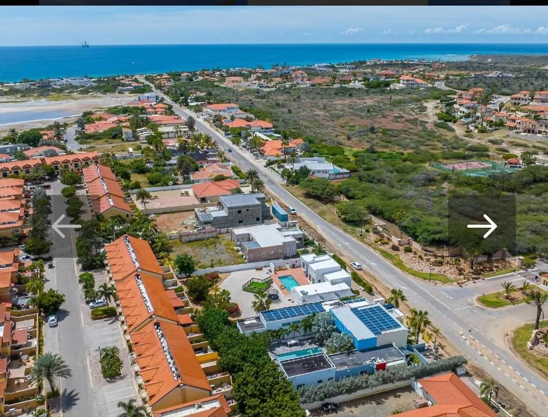 Malmok Rental Palm Beach Willa